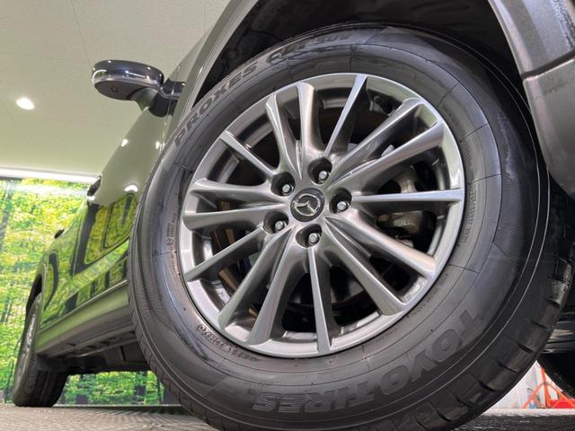 【純正１７インチアルミホイール】外観にマッチした純正アルミホイールを装着しております。各種社外アルミホイールや、スタッドレスタイヤも取扱いしております。是非ご相談ください♪