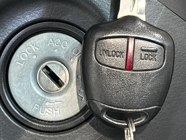 デイズ Ｓ　衝突軽減ブレーキ　エアコン　キーレスキー　電動格納ミラー　アイドリングストップ　横滑り防止装置　盗難防止装置　プライバシーガラス　オーディオ（29枚目）