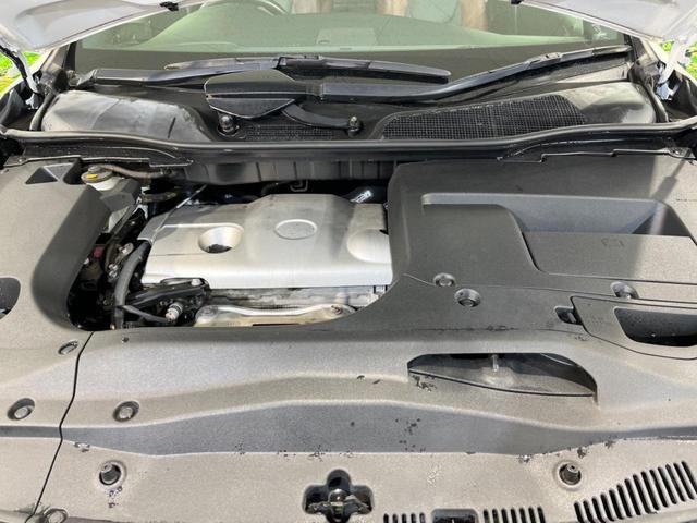 ＲＸ ＲＸ２７０ラディアント　エアロスタイル　メーカーナビ　バックカメラ　禁煙車　レザーシート　スマートキー　ＨＩＤヘッドライト　ビルトインＥＴＣ　クルコン　純正１９インチアルミ　オートライト　オートエアコン　Ｂｌｕｅｔｏｏｔｈ　ＣＤ　フルセグ（20枚目）