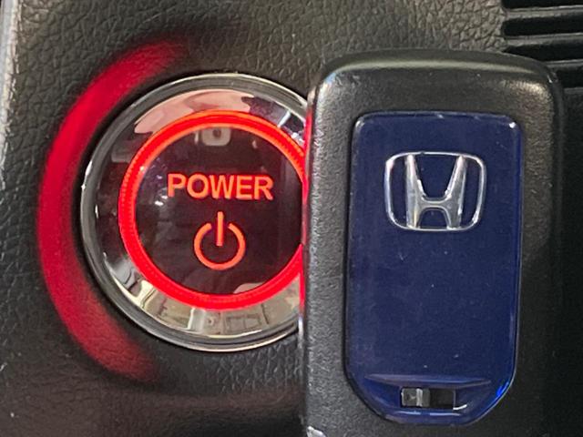 �y�g���������X�}�[�g�L�[�z�J�o����|�P�b�g�ɓ��ꂽ�܂܂ł��h�A�̎{���E�������\�ȃX�}�[�g�L�[�𑕔��B�G���W���̃I���E�I�t�����J�M�����o���K�v����������Ƃ��Ă��֗��ł���