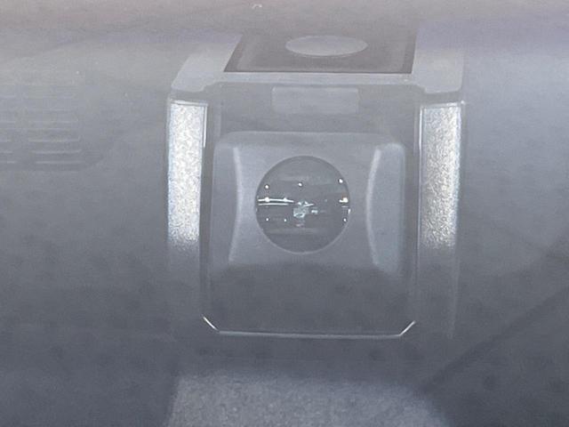 ＧＳ ＧＳ４５０ｈ　Ｉパッケージ　純正ＳＤナビ　バックカメラ　レザーシート　ドラレコ　コーナーセンサー　スマートキー　ＬＥＤヘッド　ビルトインＥＴＣ　クルコン　純正１７インチアルミ　オートライト　デュアルエアコン　Ｂｌｕｅｔｏｏｔｈ（6枚目）