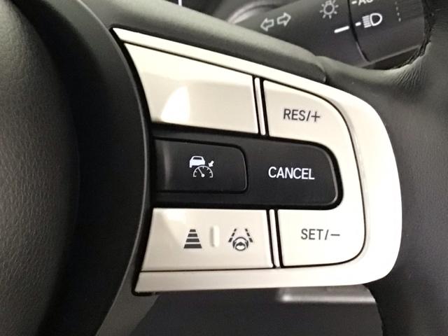 フィット ｅ：ＨＥＶホーム　レンタＵＰ・ＬＥＤ・ディスプレイオーディオ・ホンダＣＯＮＮＥＣＴ・ＥＴＣ　前後誤発進抑制機能　クリソナ　助手席エアバッグ　運転席エアバッグ　ＬＥＤライト　ＵＳＢ接続　バックカメラ　ＡＢＳ　フルセグＴＶ（5枚目）