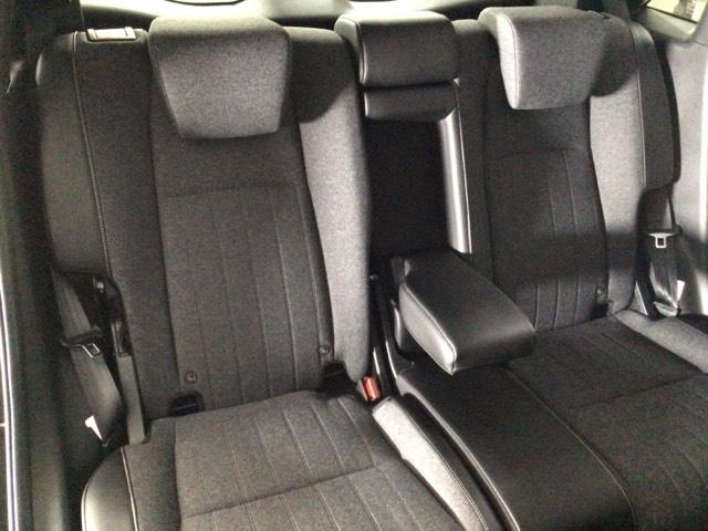 フィット ｅ：ＨＥＶホーム　レンタＵＰ・ＬＥＤ・ディスプレイオーディオ・ホンダＣＯＮＮＥＣＴ・ＥＴＣ　前後誤発進抑制機能　クリソナ　助手席エアバッグ　運転席エアバッグ　ＬＥＤライト　ＵＳＢ接続　バックカメラ　ＡＢＳ　フルセグＴＶ（14枚目）