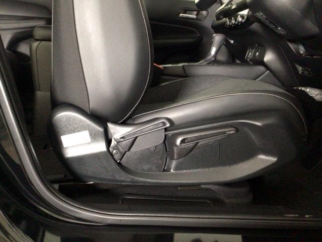 フィット ｅ：ＨＥＶホーム　レンタＵＰ・ＬＥＤ・ディスプレイオーディオ・ホンダＣＯＮＮＥＣＴ・ＥＴＣ　前後誤発進抑制機能　クリソナ　助手席エアバッグ　運転席エアバッグ　ＬＥＤライト　ＵＳＢ接続　バックカメラ　ＡＢＳ　フルセグＴＶ（25枚目）