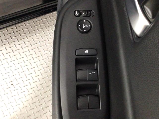 フィット ｅ：ＨＥＶホーム　レンタＵＰ・ＬＥＤ・ディスプレイオーディオ・ホンダＣＯＮＮＥＣＴ・ＥＴＣ　前後誤発進抑制機能　クリソナ　助手席エアバッグ　運転席エアバッグ　ＬＥＤライト　ＵＳＢ接続　バックカメラ　ＡＢＳ　フルセグＴＶ（40枚目）