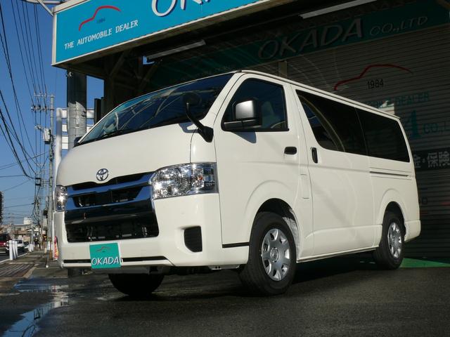 ハイエースバン ロングDX GLパッケージ 登録済未使用車 トヨタセイフティセンス LEDライト パノラミックビューモニター プライバシーレーンキープアシスト オートハイビーム クリアランスソナー プライバシーガラス 助手席エアバック 100V(2枚目)