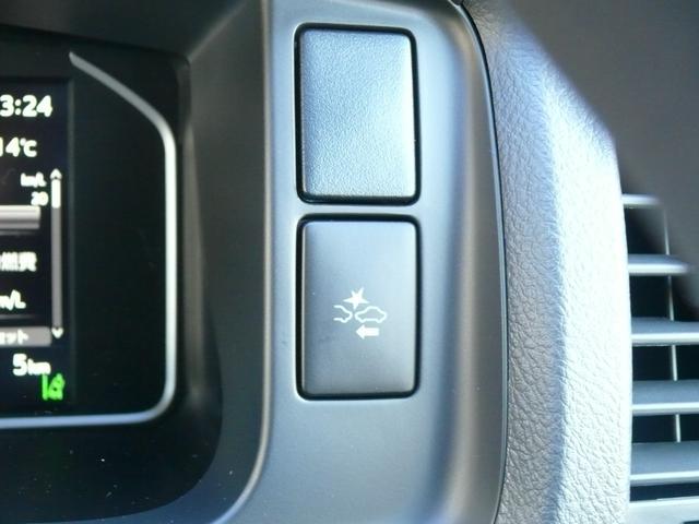 ハイエースバン ロングDX GLパッケージ 登録済未使用車 トヨタセイフティセンス LEDライト パノラミックビューモニター プライバシーレーンキープアシスト オートハイビーム クリアランスソナー プライバシーガラス 助手席エアバック 100V(11枚目)