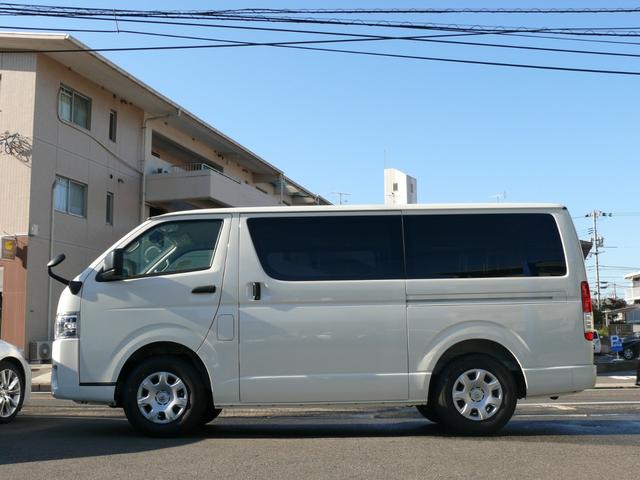 ハイエースバン ロングDX GLパッケージ 登録済未使用車 トヨタセイフティセンス LEDライト パノラミックビューモニター プライバシーレーンキープアシスト オートハイビーム クリアランスソナー プライバシーガラス 助手席エアバック 100V(31枚目)