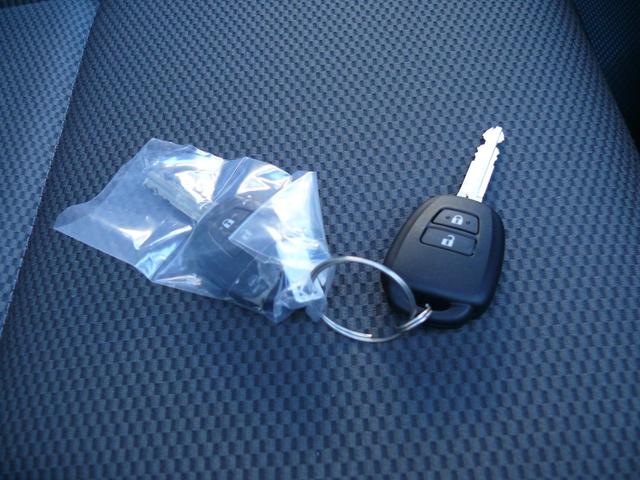 ハイエースバン ロングDX GLパッケージ 登録済未使用車 トヨタセイフティセンス LEDライト パノラミックビューモニター プライバシーレーンキープアシスト オートハイビーム クリアランスソナー プライバシーガラス 助手席エアバック 100V(36枚目)