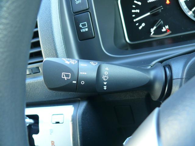 ハイエースバン ロングDX GLパッケージ 登録済未使用車 トヨタセイフティセンス LEDライト パノラミックビューモニター プライバシーレーンキープアシスト オートハイビーム クリアランスソナー プライバシーガラス 助手席エアバック 100V(43枚目)
