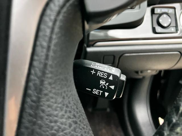 クラウンハイブリッド アスリートＧ　サンルーフ　パワーシート　ＥＴＣ　ＨＤＤナビ　バックカメラ　フルセグＴＶ　Ｂｌｕｅｔｏｏｔｈ　ＣＤ　ＤＶＤ　ＨＩＤヘッドライト　クルコン　スマートキー　ＡＷ１９インチ　バックソナー　シートヒーター（19枚目）