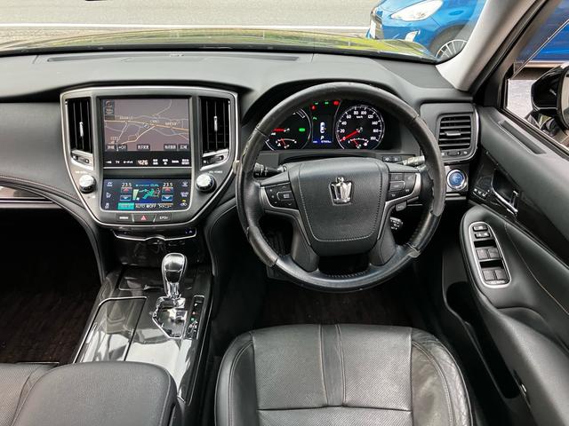 クラウンハイブリッド アスリートＧ　サンルーフ　パワーシート　ＥＴＣ　ＨＤＤナビ　バックカメラ　フルセグＴＶ　Ｂｌｕｅｔｏｏｔｈ　ＣＤ　ＤＶＤ　ＨＩＤヘッドライト　クルコン　スマートキー　ＡＷ１９インチ　バックソナー　シートヒーター（46枚目）