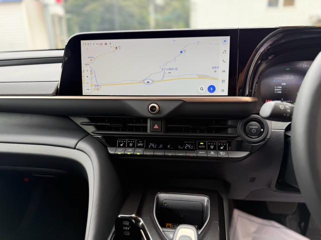 クラウンスポーツ Ｚ　ワンオーナー　モデリスタエアロＦ．Ｓ．Ｒ　純正１２．３型ナビ　３６０度カメラ　革シート　ベンチレーション　デジタルインナーミラー　ＥＴＣ　プレミアムサウンド　ヘッドアップディスプレイ（6枚目）