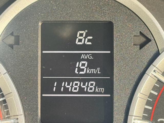 スイフトスポーツ ベースグレード　６速ＭＴ　ＥＴＣ　ナビ　フルセグＴＶ　Ｂｌｕｅｔｏｏｔｈ　ＣＤ　ＤＶＤ　オートエアコン　電動格納ミラー　クルーズコントロール　ＡＷ１７インチ　スマートキー　ＡＢＳ　横滑り防止装置　オートライト（9枚目）