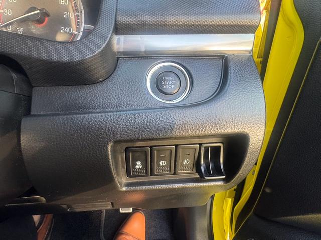 スイフトスポーツ ベースグレード　６速ＭＴ　ＥＴＣ　ナビ　フルセグＴＶ　Ｂｌｕｅｔｏｏｔｈ　ＣＤ　ＤＶＤ　オートエアコン　電動格納ミラー　クルーズコントロール　ＡＷ１７インチ　スマートキー　ＡＢＳ　横滑り防止装置　オートライト（11枚目）