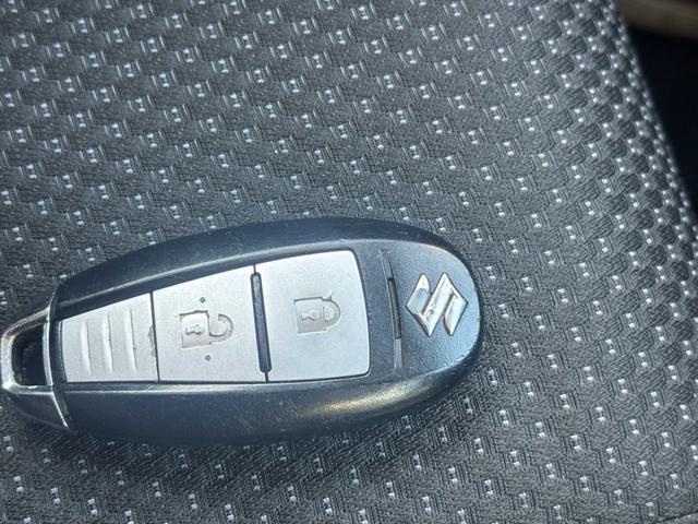 スイフトスポーツ ベースグレード　６速ＭＴ　ＥＴＣ　ナビ　フルセグＴＶ　Ｂｌｕｅｔｏｏｔｈ　ＣＤ　ＤＶＤ　オートエアコン　電動格納ミラー　クルーズコントロール　ＡＷ１７インチ　スマートキー　ＡＢＳ　横滑り防止装置　オートライト（12枚目）