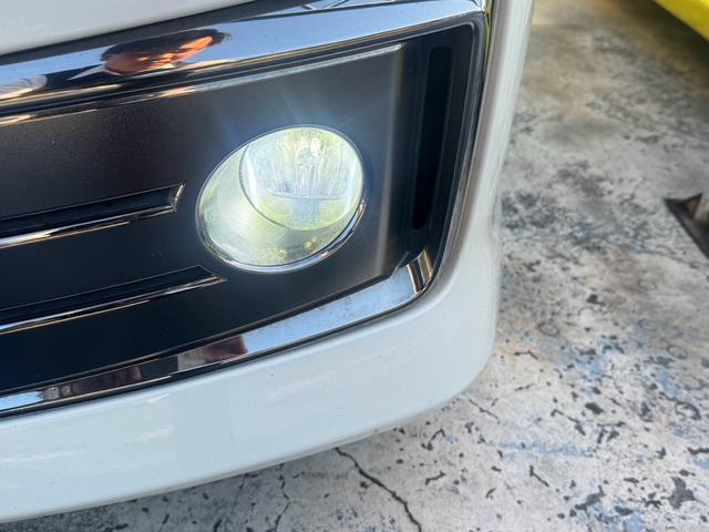 セレナ ライダー　ブラックライン　Ｓ－ハイブリッド　８人乗り　衝突被害軽減システム　レーンアシスト　両側電動スライドドア　ＥＴＣ　ナビ　フルセグＴＶ　Ｂｌｕｅｔｏｏｔｈ　ＣＤ　ＤＶＤ　オートエアコン　スマートキー　ＬＥＤヘッドライト　クルコン　ＡＷ（29枚目）