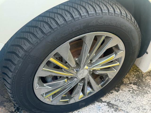 セレナ ライダー　ブラックライン　Ｓ－ハイブリッド　８人乗り　衝突被害軽減システム　レーンアシスト　両側電動スライドドア　ＥＴＣ　ナビ　フルセグＴＶ　Ｂｌｕｅｔｏｏｔｈ　ＣＤ　ＤＶＤ　オートエアコン　スマートキー　ＬＥＤヘッドライト　クルコン　ＡＷ（30枚目）