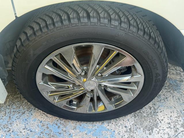 セレナ ライダー　ブラックライン　Ｓ－ハイブリッド　８人乗り　衝突被害軽減システム　レーンアシスト　両側電動スライドドア　ＥＴＣ　ナビ　フルセグＴＶ　Ｂｌｕｅｔｏｏｔｈ　ＣＤ　ＤＶＤ　オートエアコン　スマートキー　ＬＥＤヘッドライト　クルコン　ＡＷ（31枚目）