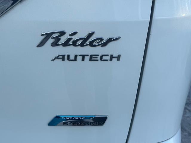 セレナ ライダー　ブラックライン　Ｓ－ハイブリッド　８人乗り　衝突被害軽減システム　レーンアシスト　両側電動スライドドア　ＥＴＣ　ナビ　フルセグＴＶ　Ｂｌｕｅｔｏｏｔｈ　ＣＤ　ＤＶＤ　オートエアコン　スマートキー　ＬＥＤヘッドライト　クルコン　ＡＷ（42枚目）