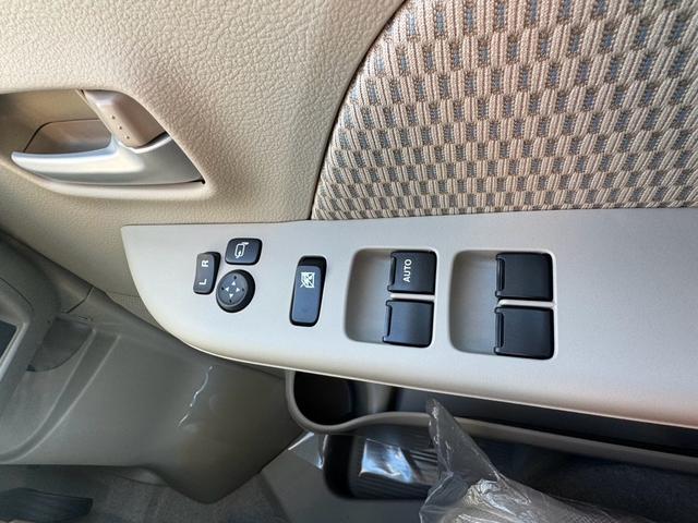 エブリイワゴン PZターボスペシャル ハイルーフ 届出済未使用車 禁煙車 衝突被害軽減システム レーンアシスト 両側パワスラ サイドステップ スマートキー 電動格納ミラー オートエアコン AW14インチ LEDヘッドライト バックソナー(12枚目)