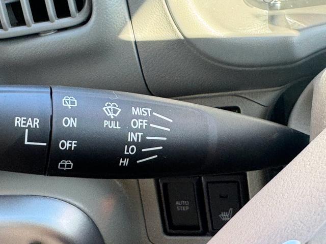 エブリイワゴン PZターボスペシャル ハイルーフ 届出済未使用車 禁煙車 衝突被害軽減システム レーンアシスト 両側パワスラ サイドステップ スマートキー 電動格納ミラー オートエアコン AW14インチ LEDヘッドライト バックソナー(13枚目)