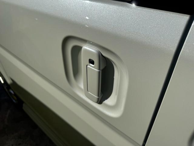 エブリイワゴン PZターボスペシャル ハイルーフ 届出済未使用車 禁煙車 衝突被害軽減システム レーンアシスト 両側パワスラ サイドステップ スマートキー 電動格納ミラー オートエアコン AW14インチ LEDヘッドライト バックソナー(29枚目)