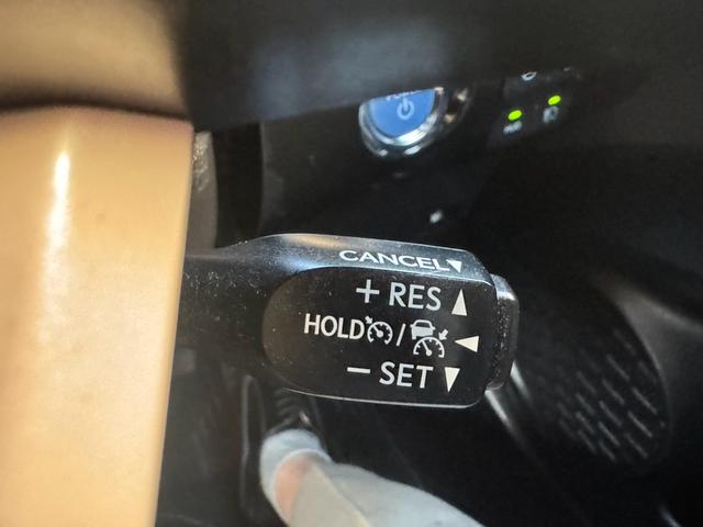 プリウス Sセーフティプラス フルエアロ 衝突被害軽減システム レーンアシスト ETC ナビ バックカメラ フルセグTV Bluetooth CD DVD LEDヘッドライト コーナーセンサー クルコン オートエアコン AW(12枚目)