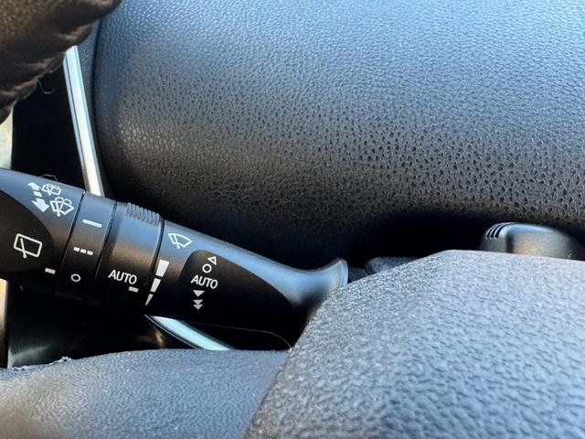 プリウス Sセーフティプラス フルエアロ 衝突被害軽減システム レーンアシスト ETC ナビ バックカメラ フルセグTV Bluetooth CD DVD LEDヘッドライト コーナーセンサー クルコン オートエアコン AW(16枚目)