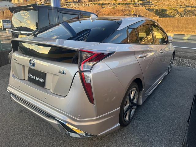 プリウス Sセーフティプラス フルエアロ 衝突被害軽減システム レーンアシスト ETC ナビ バックカメラ フルセグTV Bluetooth CD DVD LEDヘッドライト コーナーセンサー クルコン オートエアコン AW(33枚目)