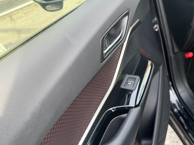 C-HR G 衝突被害軽減システム レーンアシスト ハーフレザー コーナーセンサー ETC ナビ バックカメラ フルセグTV Bluetooth CD DVD シートヒーター クルコン AW18インチ スマートキー(19枚目)