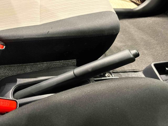 �T�C�h�u���[�L�͂�����݂̈����g���^�C�v