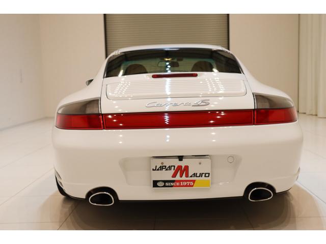 ９１１カレラ４Ｓ　ディーラー車　左ハンドル　６速マニュアル　４ＷＤ　ローダウン　キセノンヘッドライト　ブラックレザーインテリア　ナビ　バックカメラ　フルセグＴＶ　シートヒーター　電動シート　ＥＴＣ　禁煙車(9枚目)