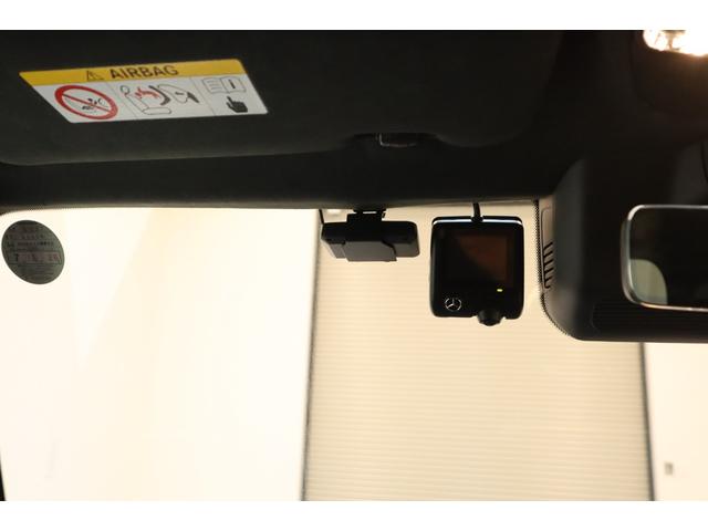Gクラス G450d 4WD ディーゼルターボ 右ハンドル LEDヘッドライト サンルーフ レザーインテリア 電動シート シートベンチレーター ナビ フルセグTV バックカメラ 全周囲カメラ ドラレコ ワンオーナー 禁煙車(8枚目)