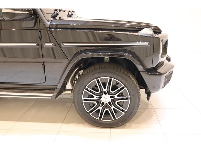 Gクラス G450d 4WD ディーゼルターボ 右ハンドル LEDヘッドライト サンルーフ レザーインテリア 電動シート シートベンチレーター ナビ フルセグTV バックカメラ 全周囲カメラ ドラレコ ワンオーナー 禁煙車(14枚目)