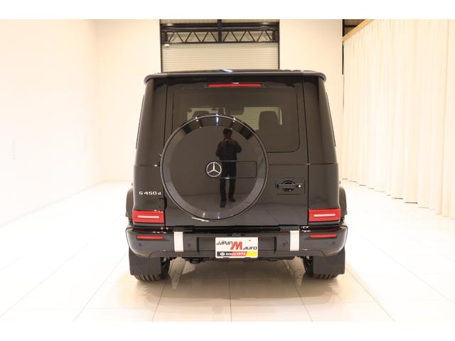 Gクラス G450d 4WD ディーゼルターボ 右ハンドル LEDヘッドライト サンルーフ レザーインテリア 電動シート シートベンチレーター ナビ フルセグTV バックカメラ 全周囲カメラ ドラレコ ワンオーナー 禁煙車(17枚目)