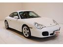 ９１１ ９１１カレラ４Ｓ　ディーラー車　左ハンドル　６速マニュアル　４ＷＤ　ローダウン　キセノンヘッドライト　ブラックレザーインテリア　ナビ　バックカメラ　フルセグＴＶ　シートヒーター　電動シート　ＥＴＣ　禁煙車（3枚目）