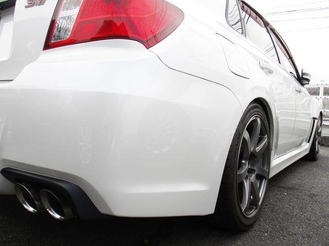 インプレッサ ＷＲＸ　ＳＴＩ　Ａライン　４ＷＤ　１８インチアルミ　フルセグＳＤナビ　バックガイドモニター　ハーフソフトレザーシート　クルーズコントロール　パドルシフト　ＨＩＤオートライト　キーレスアクセス＆プッシュスタート　ＥＴＣ（23枚目）