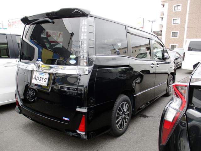 ヴォクシー ZS 煌 アルパイン10型フルセグSDナビ&リアビジョン バックガイドモニター 両側PSドア LEDオートライト 純正アルミ スマートエントリー ビルトインETC ワンオーナー車(2枚目)