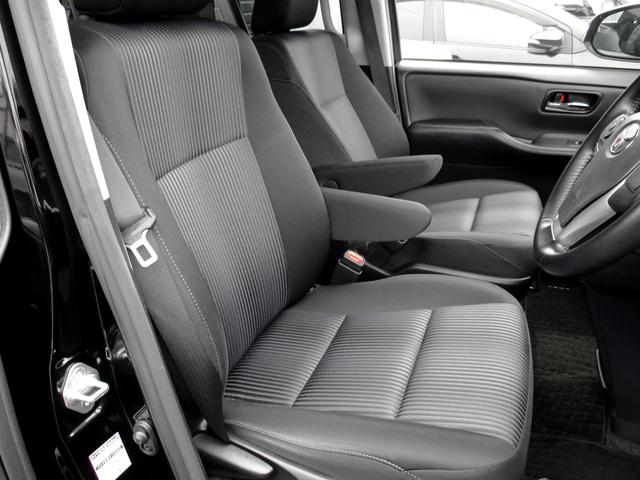 ヴォクシー ZS 煌 アルパイン10型フルセグSDナビ&リアビジョン バックガイドモニター 両側PSドア LEDオートライト 純正アルミ スマートエントリー ビルトインETC ワンオーナー車(5枚目)