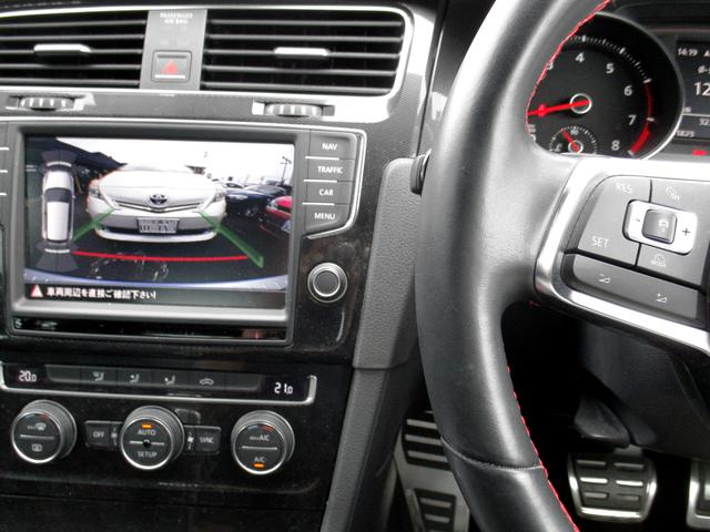 ゴルフＧＴＩ ベースグレード　プリクラッシュブレーキシステム　レーンアシスト　純正ＳＤナビ　バックガイドモニター　革巻きステア＆パドルシフト　純正１８ＡＷ　アダプティブクルーズコントロール　ビルトインＥＴＣ　ワンオーナー車（7枚目）