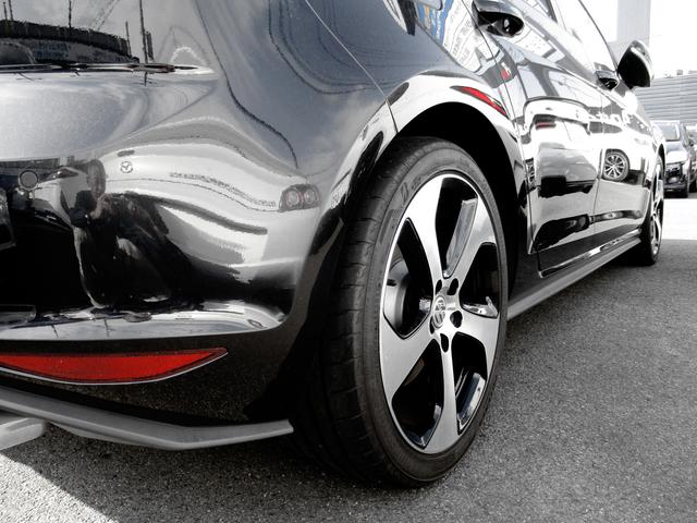 ゴルフＧＴＩ ベースグレード　プリクラッシュブレーキシステム　レーンアシスト　純正ＳＤナビ　バックガイドモニター　革巻きステア＆パドルシフト　純正１８ＡＷ　アダプティブクルーズコントロール　ビルトインＥＴＣ　ワンオーナー車（23枚目）