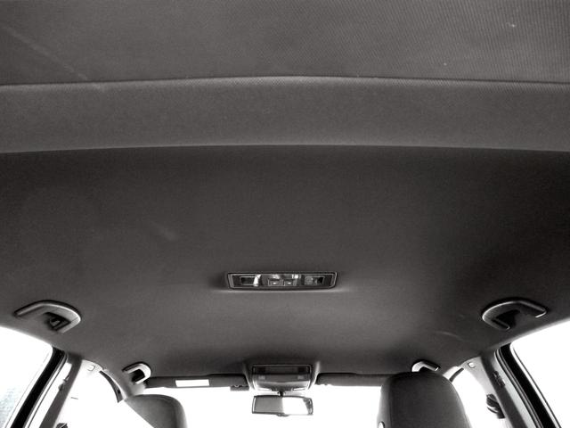 ゴルフＧＴＩ ベースグレード　プリクラッシュブレーキシステム　レーンアシスト　純正ＳＤナビ　バックガイドモニター　革巻きステア＆パドルシフト　純正１８ＡＷ　アダプティブクルーズコントロール　ビルトインＥＴＣ　ワンオーナー車（28枚目）