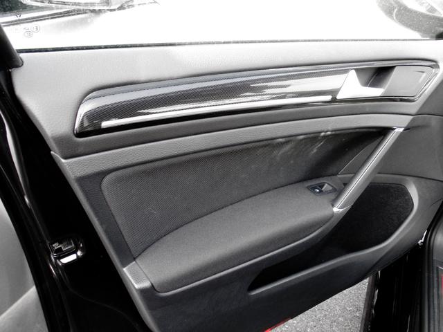 ゴルフＧＴＩ ベースグレード　プリクラッシュブレーキシステム　レーンアシスト　純正ＳＤナビ　バックガイドモニター　革巻きステア＆パドルシフト　純正１８ＡＷ　アダプティブクルーズコントロール　ビルトインＥＴＣ　ワンオーナー車（30枚目）