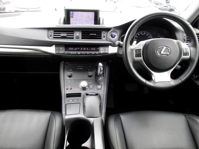 ＣＴ ＣＴ２００ｈ　クリエイティブ　テキスタイルインテリア　ソフトレザーシート　純正フルセグＨＤＤナビ　バックガイドモニター　ＬＥＤオートライト　前席シートＨ付パワーシート　純正１７インチアルミ　スマートエントリー　ビルトインＥＴＣ　ワンオーナー車（6枚目）