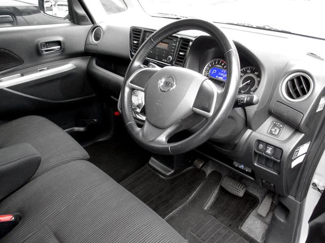 デイズルークス ハイウェイスター　Ｘ　アイドリングストップ　純正ＣＤチューナー　アラウンドビュー＆バックガイドモニター　左ＰＳドア　キセノンヘッドライト　純正アルミ　インテリジェントキー＆プッシュスタート　ＥＴＣ（3枚目）