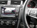 ゴルフＧＴＩ ベースグレード　プリクラッシュブレーキシステム　レーンアシスト　純正ＳＤナビ　バックガイドモニター　革巻きステア＆パドルシフト　純正１８ＡＷ　アダプティブクルーズコントロール　ビルトインＥＴＣ　ワンオーナー車（7枚目）