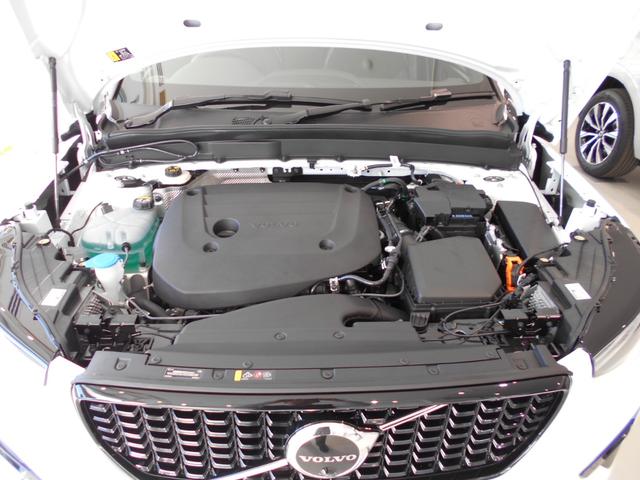 XC40 ウルトラ B4 AWD ダーク エディション 4WD 2025M 登録済未使用車 パノラマルーフ GOOGLE 360度カメラ 専用特別シート パワーシート 前後席シートヒーター パワーリフトゲート ステアリングヒーター パイロットアシスト(37枚目)