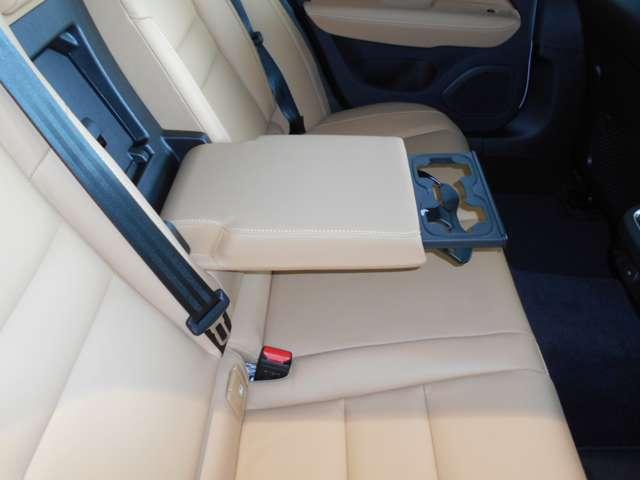 V60 ウルトラ B4 2025M 登録済未使用車 アンバーレザー(14枚目)