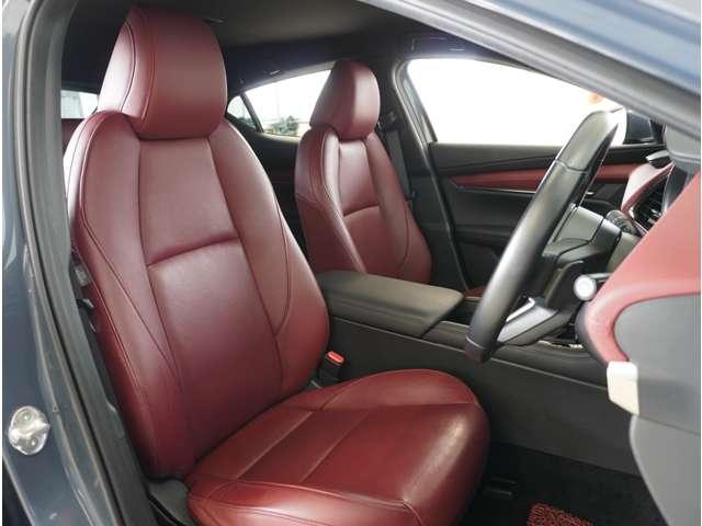 MAZDA3ファストバック 2.0 20S バーガンディ セレクション 赤革シート 純正ナビ バックカメラ(16枚目)